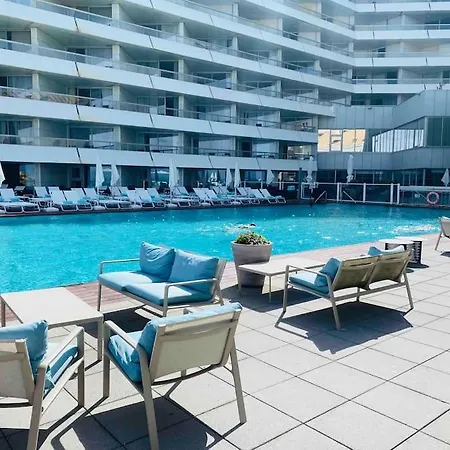 Front De - & Thalasso 아파트 *