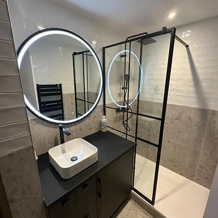 Front De - & Thalasso Apartment *